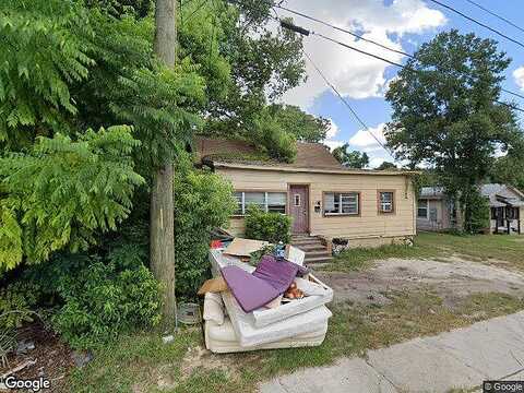 Adelle, DELAND, FL 32720