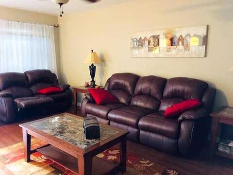 Cynthia, LAKE WORTH, FL 33461