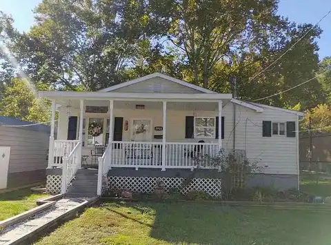 39Th St E, Nitro, WV 25143