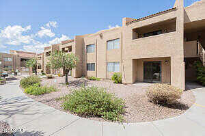 E Roosevelt Street 123, Scottsdale, AZ 85257