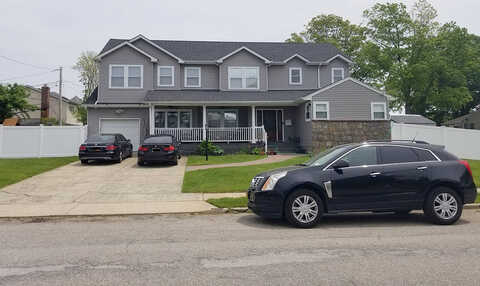 Iris, NORTH BELLMORE, NY 11710