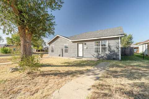 824 Beard Avenue, Dumas, TX 79029