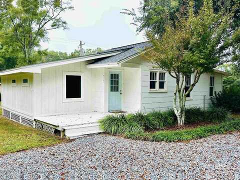 717 Morphy Avenue, Fairhope, AL 36532