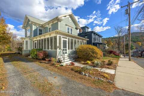 19 Pleasant St, Great Barrington, MA 01230