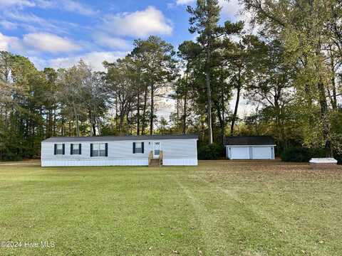 3675 Old Pine Log Road, Chadbourn, NC 28431