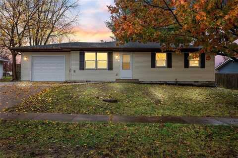 915 Prairie Ridge Road, North Liberty, IA 52317