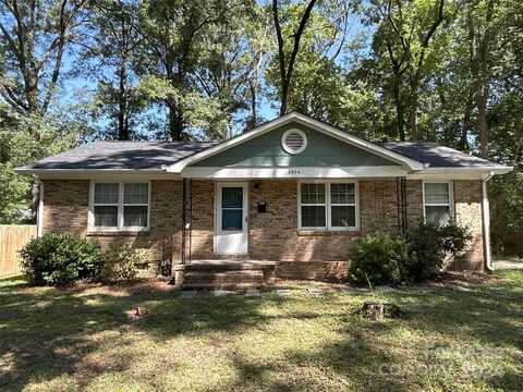 2824 Fordwood Drive, Charlotte, NC 28208