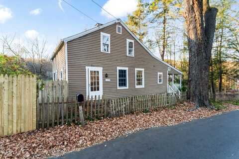 71 Head Of Meadow Road, Newtown, CT 06470