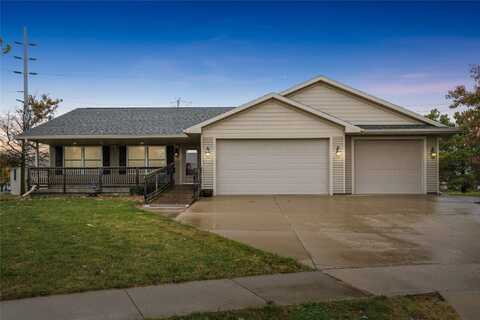 650 SE Meadowlark Lane, Waukee, IA 50263