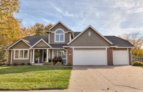 4511 94th Street, Urbandale, IA 50322