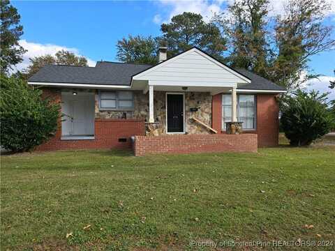 479 McBain Drive, Fayetteville, NC 28305