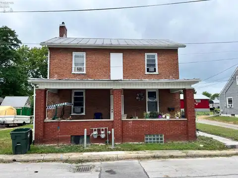 72 Saint Clair Street, Tiffin, OH 44883