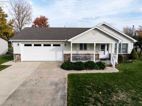 203 Buckeye Street, Genoa, OH 43430