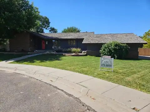 1802 Amir Circle, Garden City, KS 67846