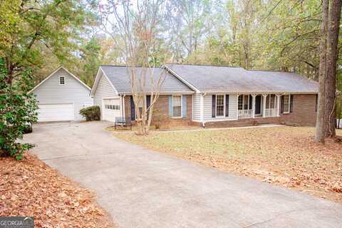 130 Greenridge, Fayetteville, GA 30215