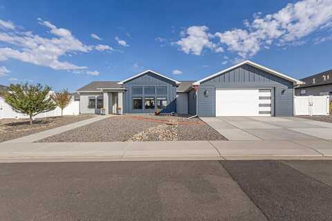 2130 Timmerland Avenue, Grand Junction, CO 81505