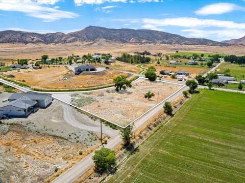 1201 M 1/4 Road, Loma, CO 81524