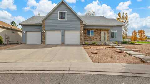 3250 Wheat Grass, Montrose, CO 81401