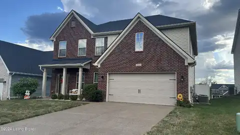 122 Belden Trl, Louisville, KY 40245