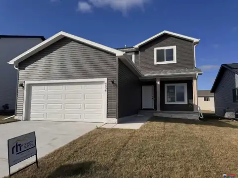 4336 Woodside Village Drive, Lincoln, NE 68528