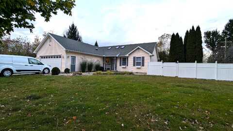 8074 W Allen Road, Fowlerville, MI 48836