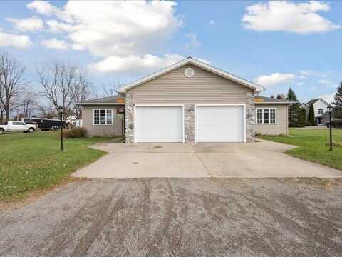 1617-1619 Wolf Lake Road, Grass Lake, MI 49240