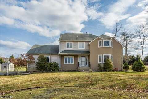 20 Alexandria Dr, Roxbury Township, NJ 07876