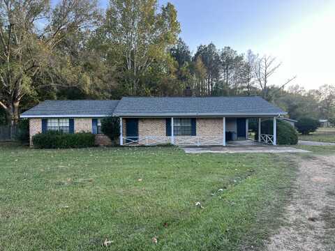 130 Alomar Rd, Columbus, MS 39705