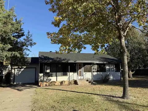 406 Sunnyside Dr, Lewis, KS 67552