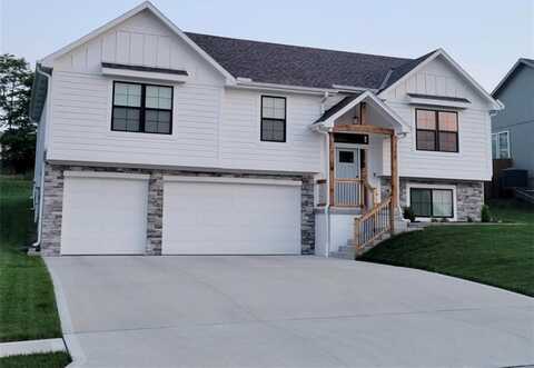 22913 S Ridgeview Drive, Peculiar, MO 64078