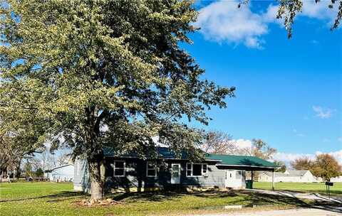 109 W Barrett Avenue, Walker, MO 64790