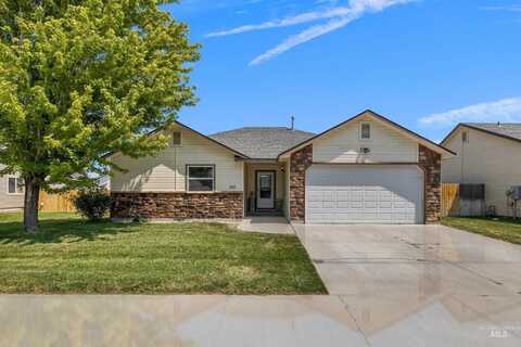 1110 SW Isaac Ln, Mountain Home, ID 83647