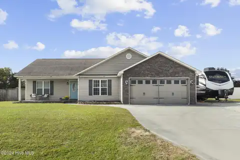 112 Killis Boulevard, Richlands, NC 28574