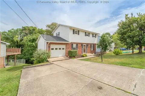 1074 Greenland Circle, South Charleston, WV 25309