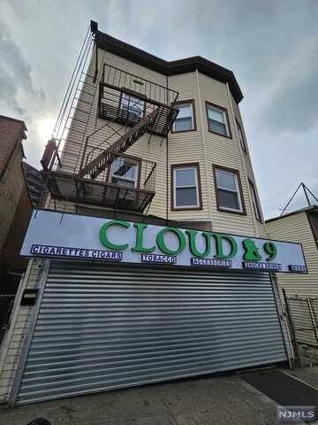 844 Main Street, Paterson, NJ 07503