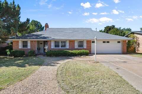 1105 Floydada Street, Plainview, TX 79072