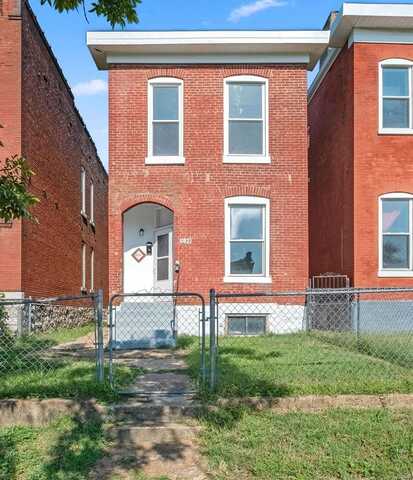 6821 Minnesota Avenue, Saint Louis, MO 63111