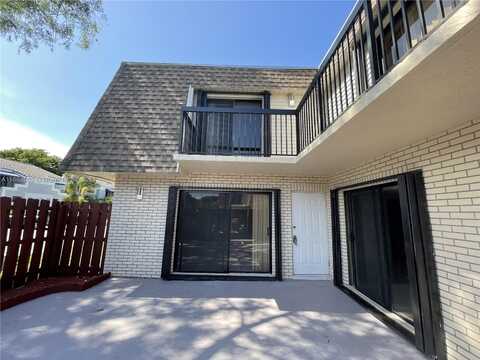 8215 SW 23rd Ct, North Lauderdale, FL 33068