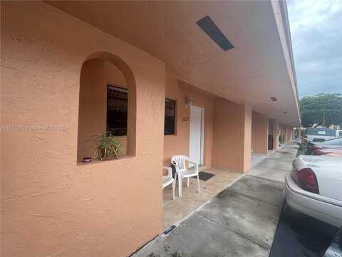 2224 W 53rd Pl, Hialeah, FL 33016