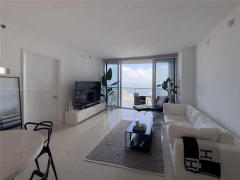 475 Brickell Ave, Miami, FL 33131