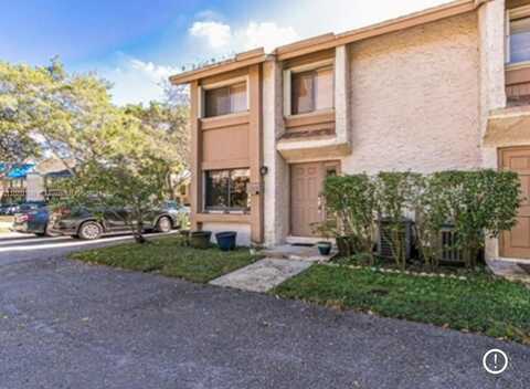 227 Wimbledon Lake Dr, Plantation, FL 33324