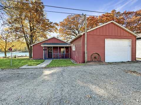 392 E Richardson Springs Rd, Edgerton, WI 53534