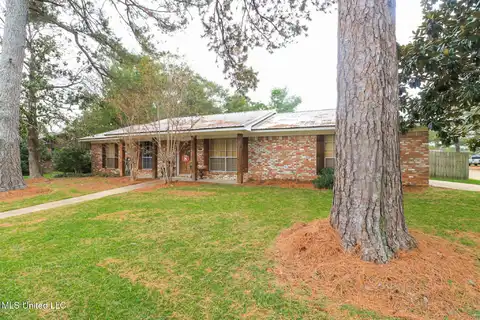 1957 Lloyd Street, Pearl, MS 39208