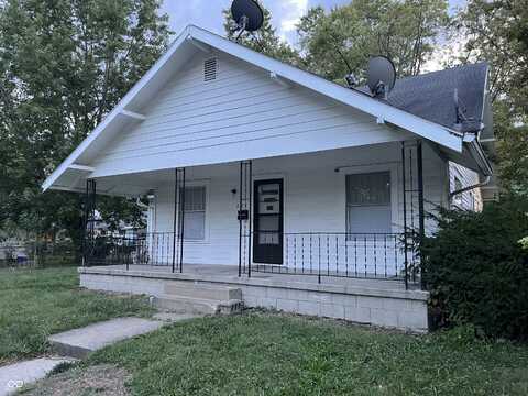 825 Arrow Avenue, Anderson, IN 46016