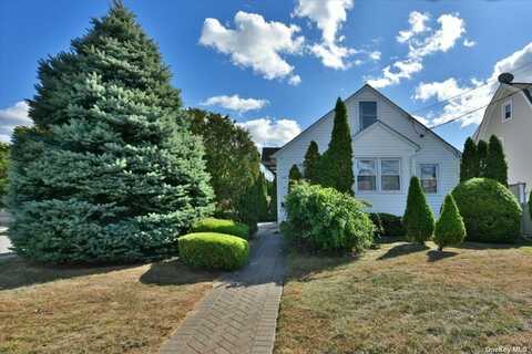 1826 Lansdowne Avenue, Merrick, NY 11566