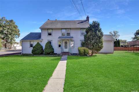 21 Wood Avenue, Amityville, NY 11701