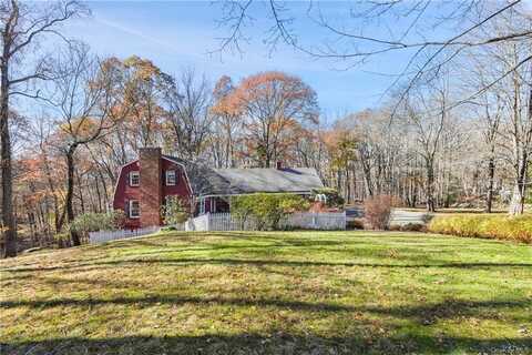 34 Siscowit Road, Pound Ridge, NY 10576