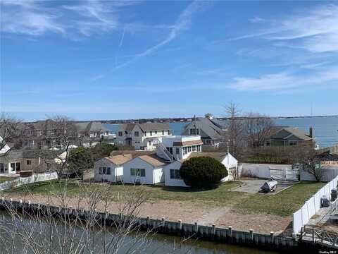 12 & 14 Shinnecock Road, East Quogue, NY 11942