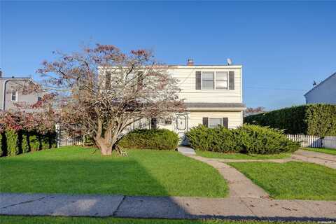 174 Swan Lane, Levittown, NY 11756