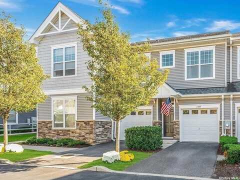 2307 Townhome Way, Huntington Station, NY 11746